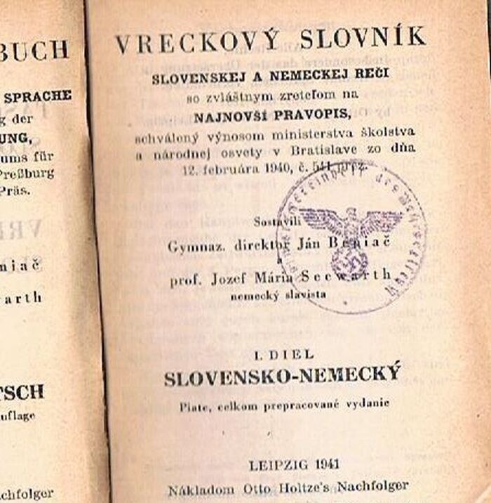 Taschenwörterbuch der Slowakischen und Deutschen Sprache I Teil: [Slovak into German. Slovakia Third Reich]
Vreckovy Slovnik Slovensko-Nemecky I. Diel.... mit besonderer Berücksichtigung der neuesten Rechtschreibung, genehmigt mit Erlaß des Ministeriums für Schulwesen und Volkskultur in Preßburg vom 12. Februar, Zahl 541 Präs. Image